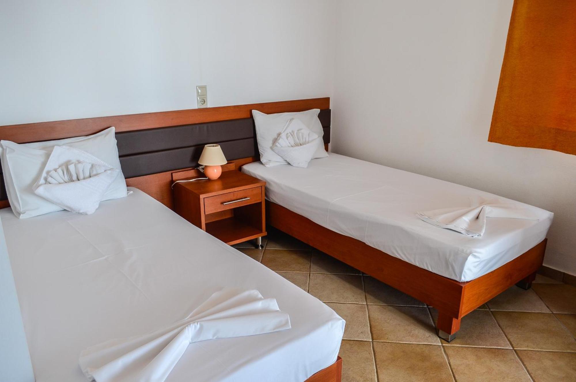 Alexena Apartments Agia Galini Dış mekan fotoğraf