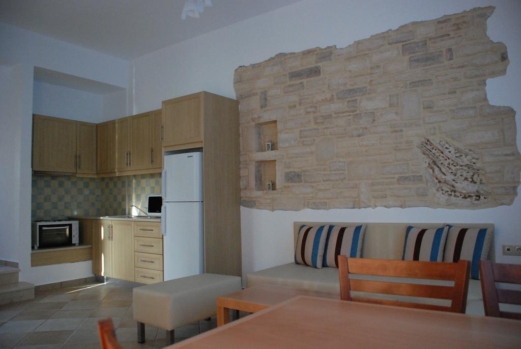 Alexena Apartments Agia Galini Oda fotoğraf